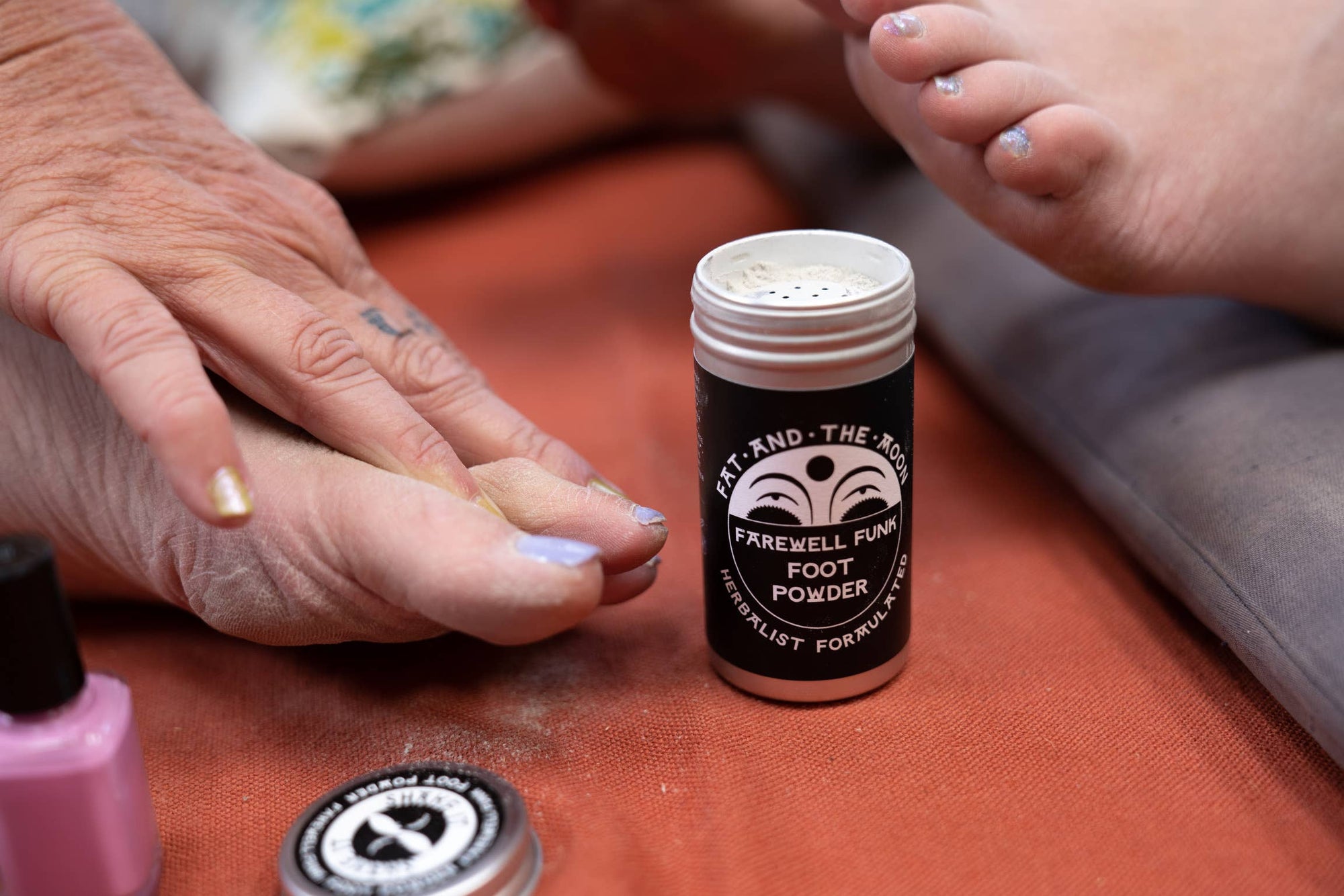 Farewell Funk Foot Powder