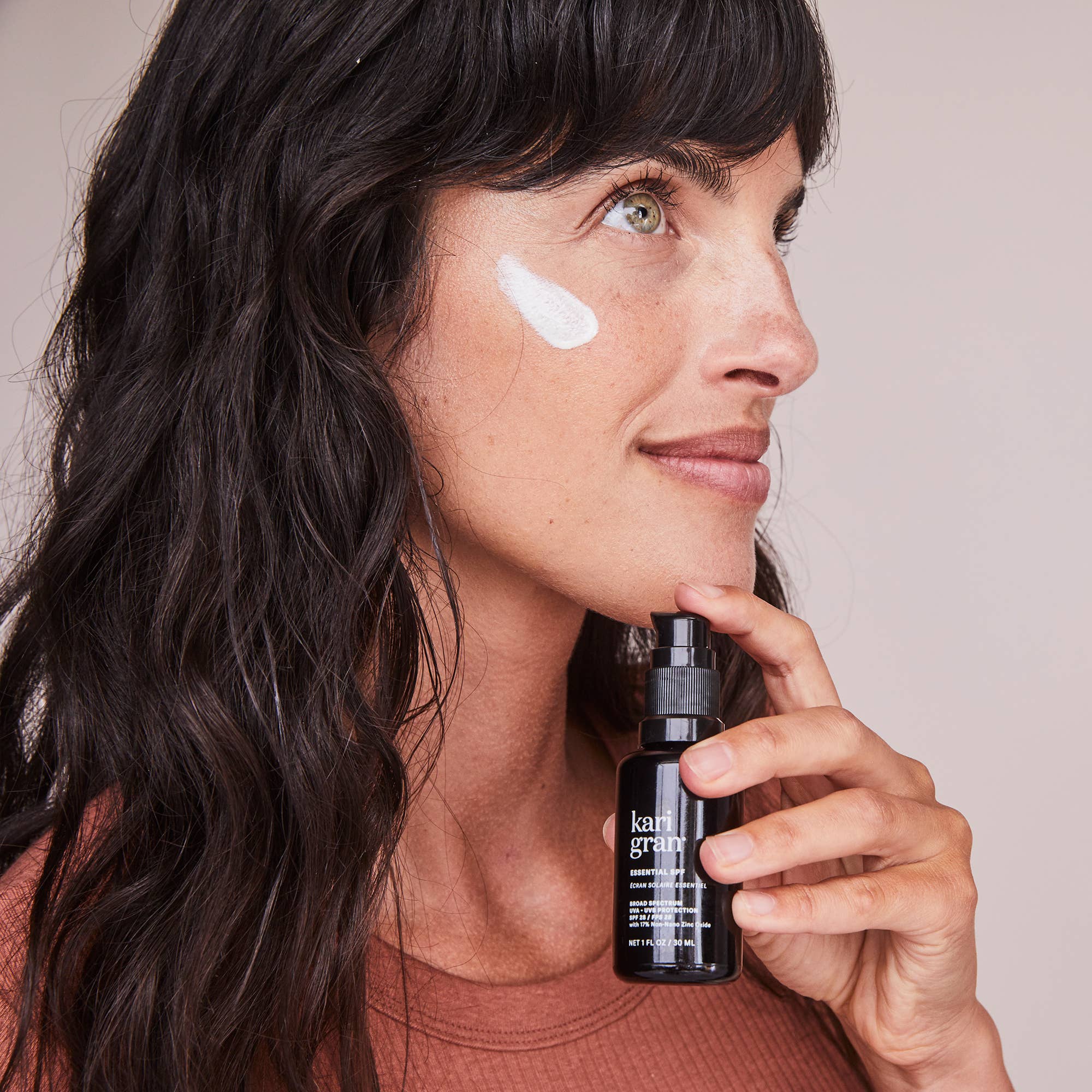 Kari Gran Essential SPF 30