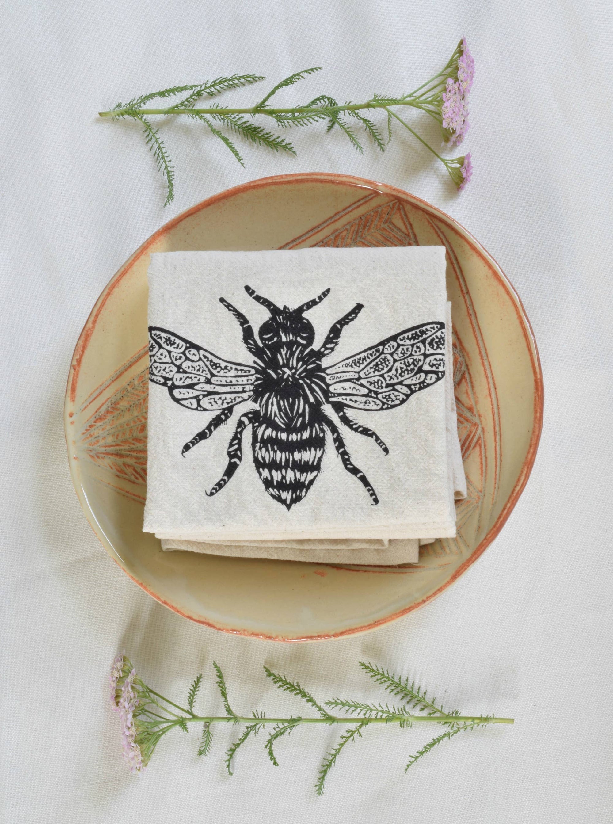 Organic Honeybee Cloth Napkins in Black (Set of 4 )