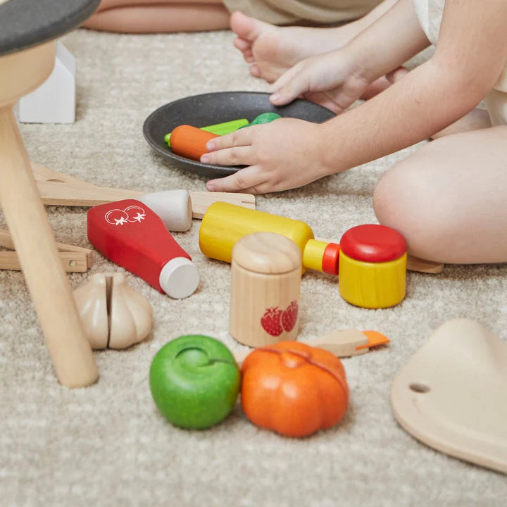 Rubberwood Food and Beverage Set