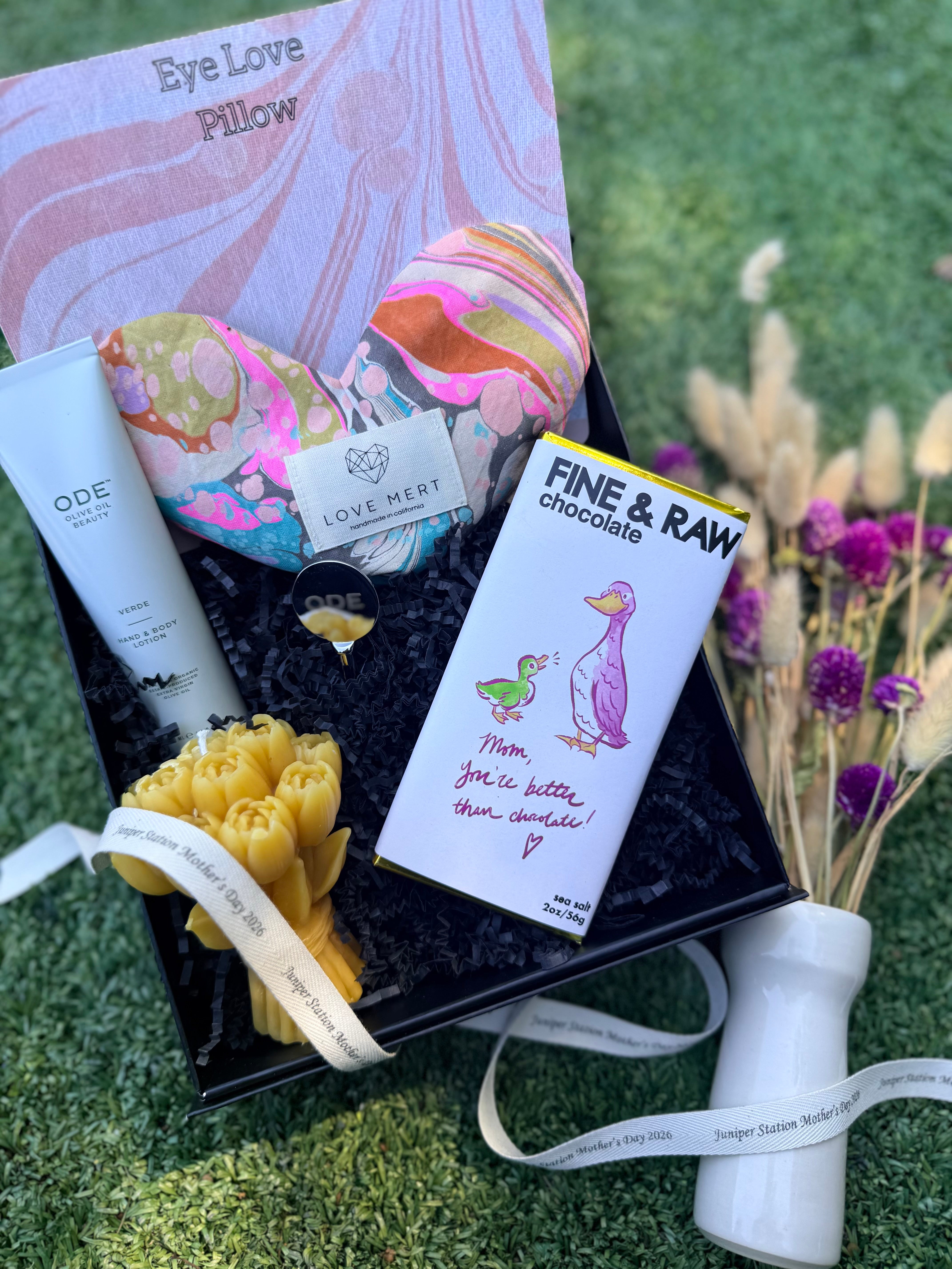 ANNIVERSARY BOX フェイスエッセンスEX Ready to Ship Gift Boxes – Juniper Station
