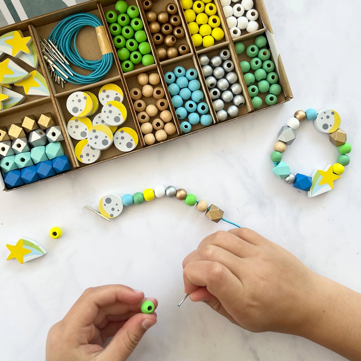 Large Wood Bead Bracelet Kits